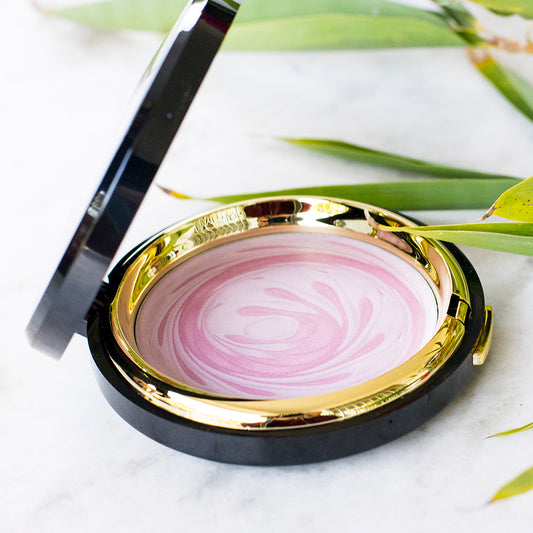 Diamond Glow Compact